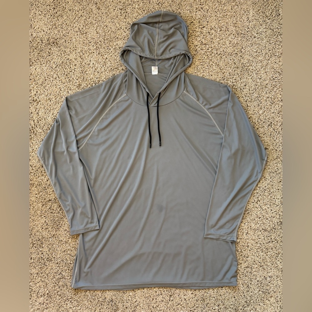 Light weight hoodie. In excellent condition! Color is gray. Size XL.